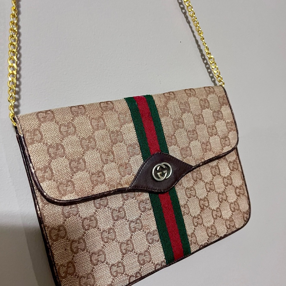 🔥🔥Gucci Tan Monogram Clutch/Shoulder Bag/Crossed- body with Red and Green Stripe - Picture 14 of 16